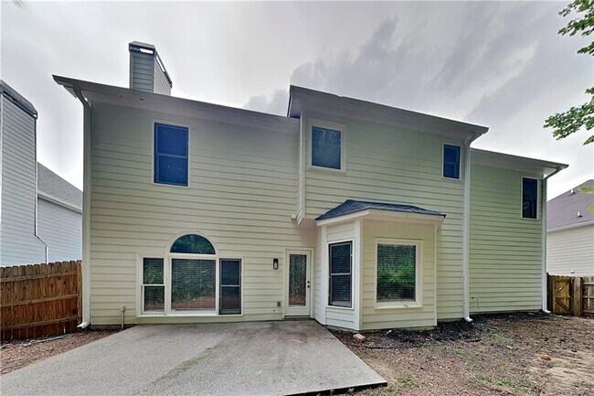 Building Photo - 3174 Vickery Dr NE