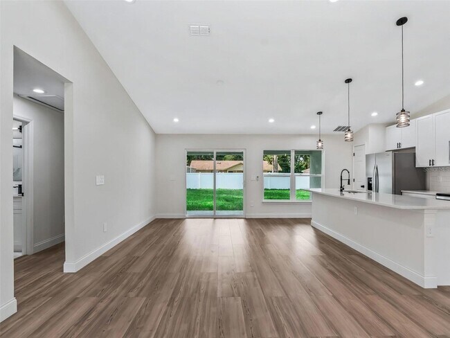 Building Photo - 5386 NW 54th Pl