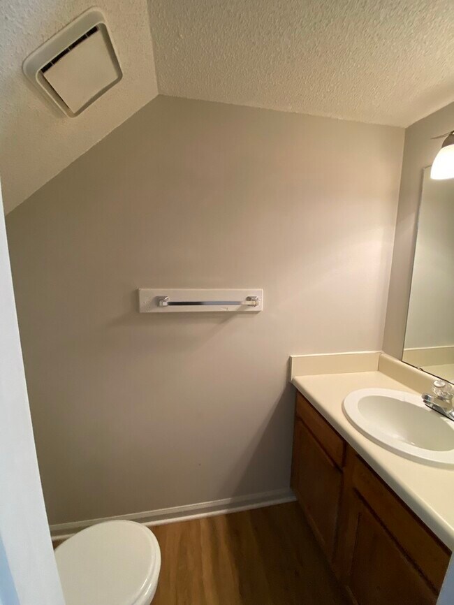 Building Photo - 4036-103 Greenleaf