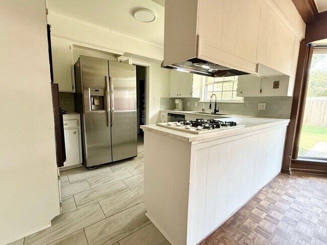 Building Photo - 5625 S Trenton Ave
