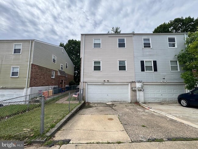 Building Photo - 3627 Red Lion Rd