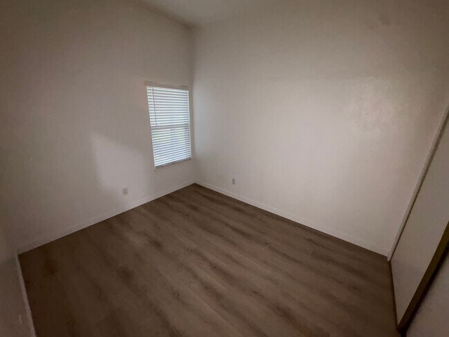 Building Photo - Beautiful 3 Bedroom, 2 Bath Single Story Oakley Home