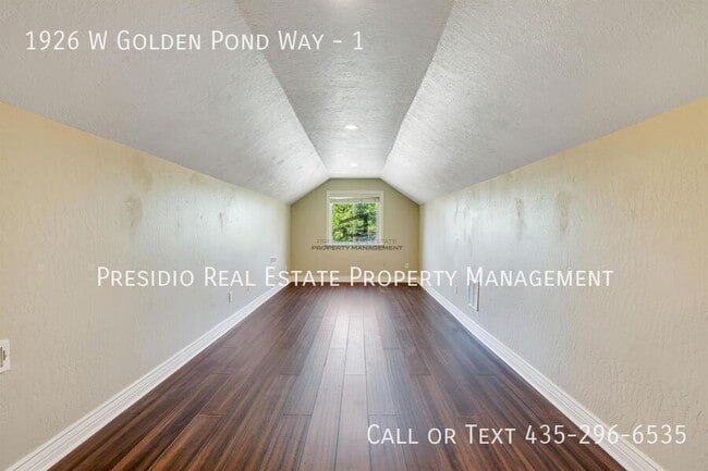 Building Photo - 1926 W Golden Pond Way