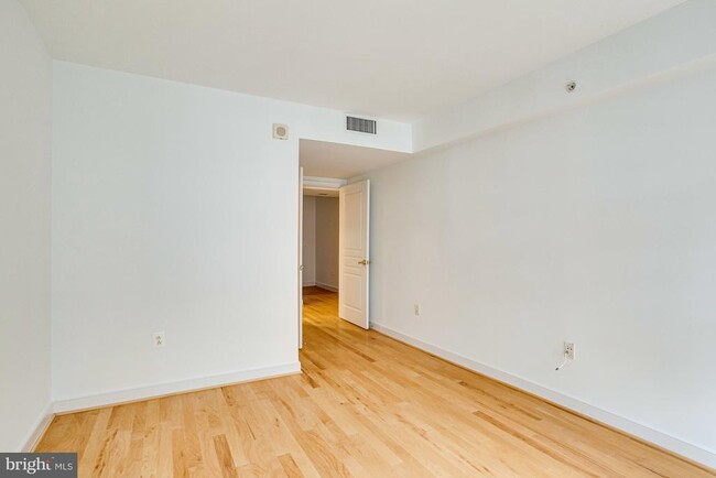 Building Photo - 631 D St NW