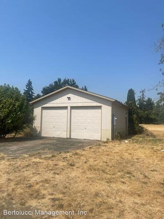 Building Photo - 3 br, 2 bath House - 40505 Hess Rd.