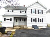 Building Photo - 112 E Elm St