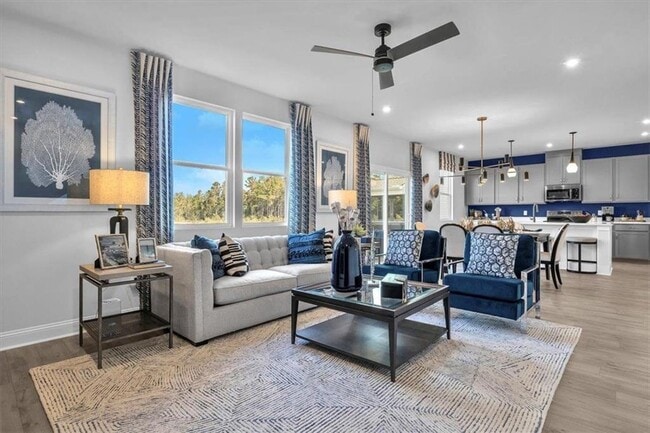 Building Photo - 75 Hickory Ln