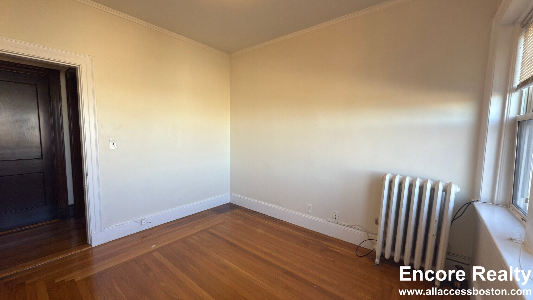 Building Photo - 163 Summer St