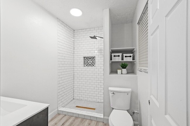 Building Photo - 2119 Linden Creek Ln