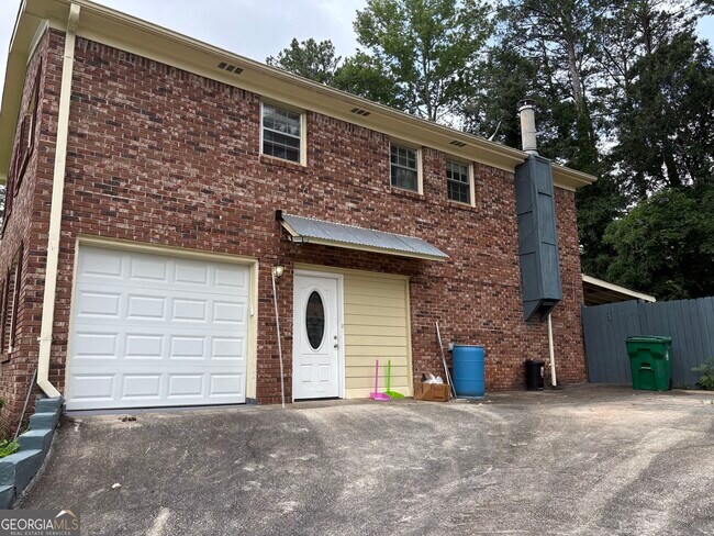 Building Photo - 1481 Drayton Woods Dr