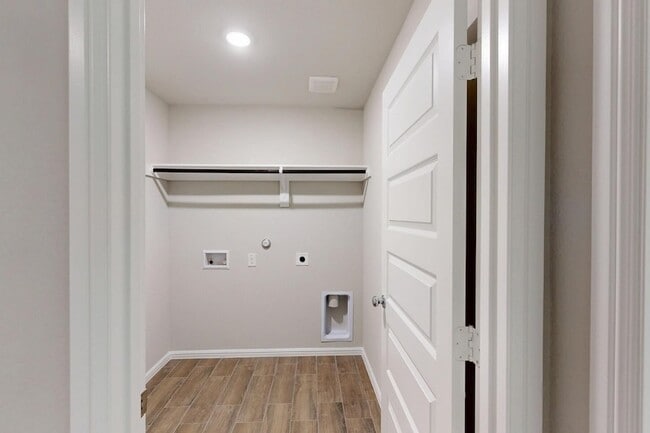 Building Photo - 1704 Gulin St