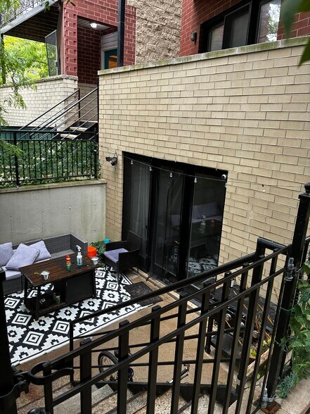 Building Photo - 31 E 26th St