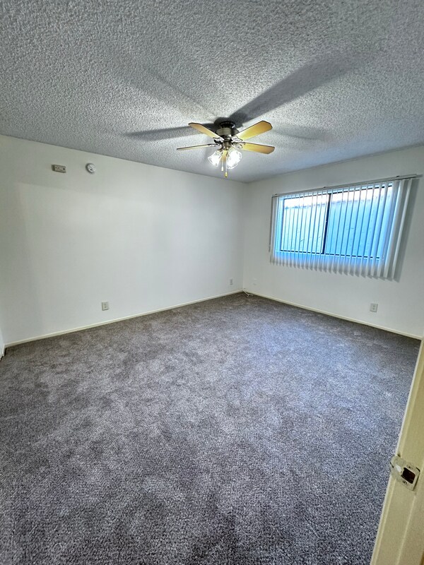 Building Photo - 135 N Swall Dr