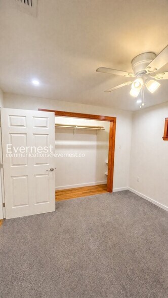 Building Photo - 118 Cravens Ave