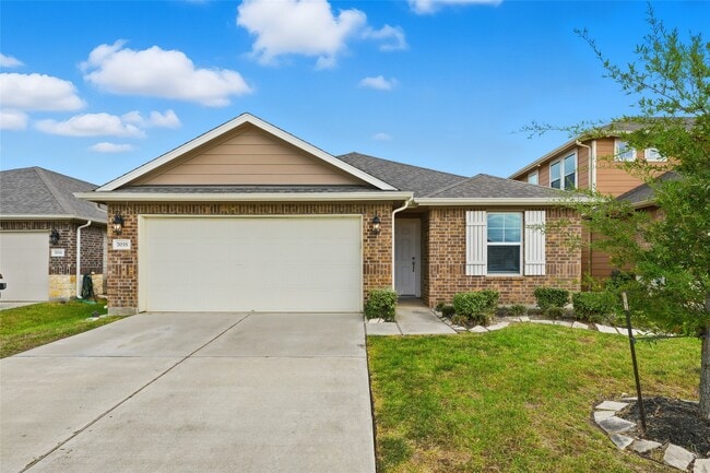 Building Photo - 7035 Toluca Dr