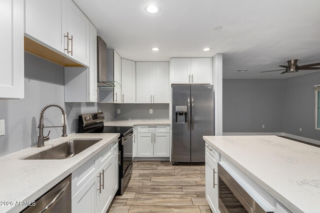 Building Photo - 3520 S Poplar St