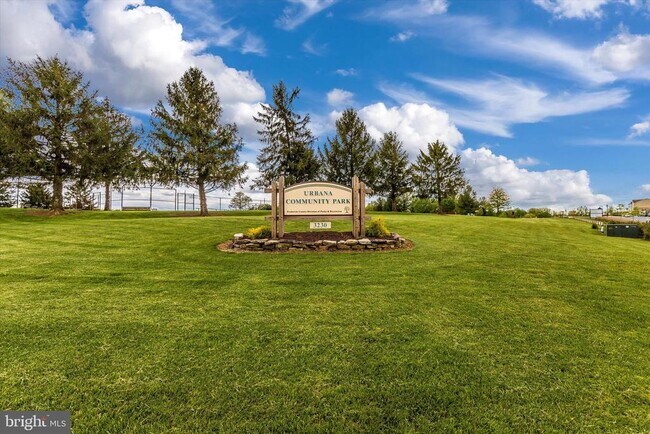 Building Photo - 3635 Stone Barn Dr