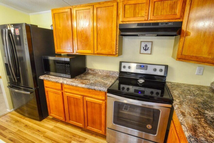 Building Photo - 12366 Ailanthus Dr