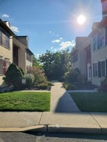 Building Photo - 10 Weiser Ct