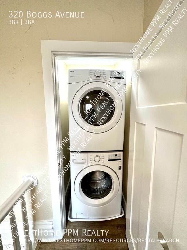 Building Photo - 320 Boggs Ave