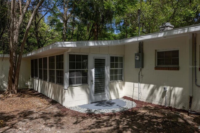 Building Photo - 640 NW 36th Ter