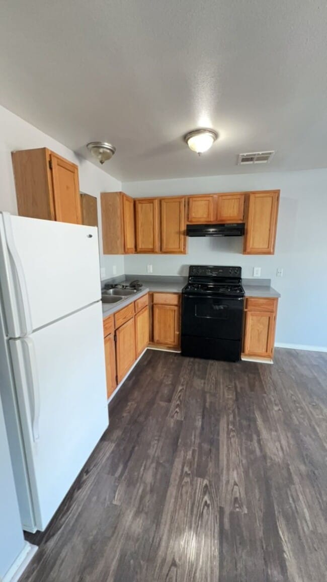 Building Photo - Lowell Road Apartments