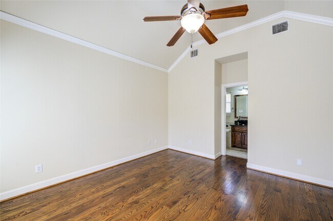 Building Photo - 5813 Washington Ave