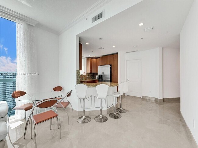 Building Photo - 1945 S Ocean Dr