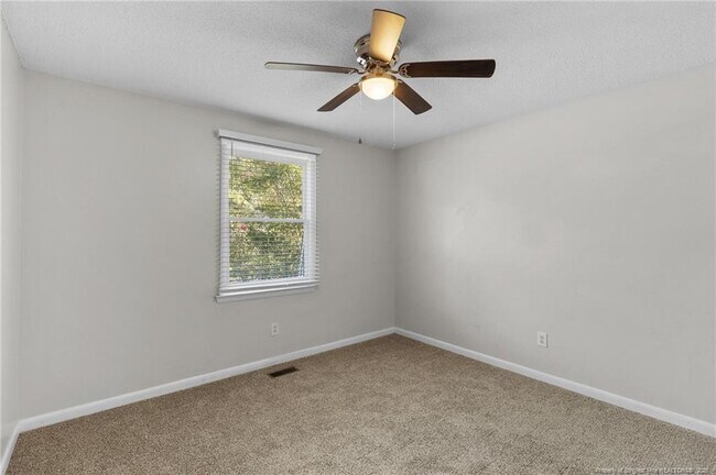 Building Photo - 5839 Rivercroft Rd