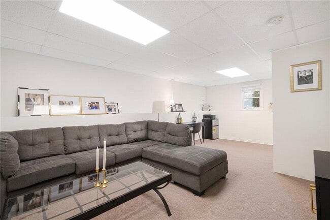 Building Photo - 40 Paolino St