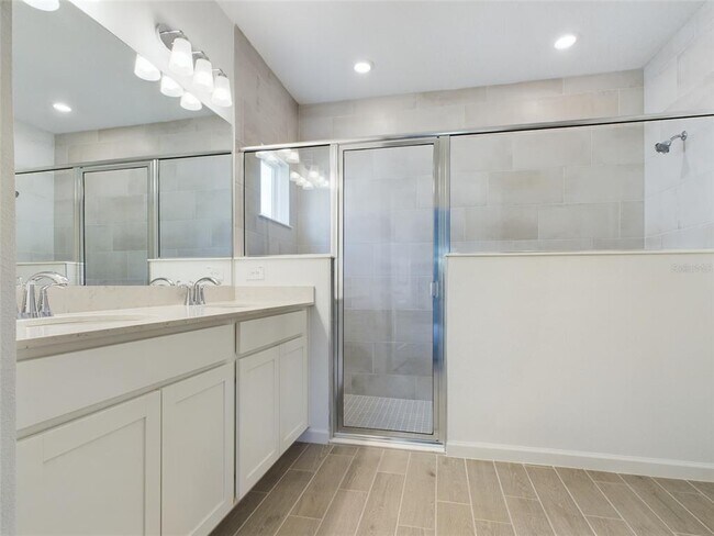 Building Photo - 6881 SW 87th St