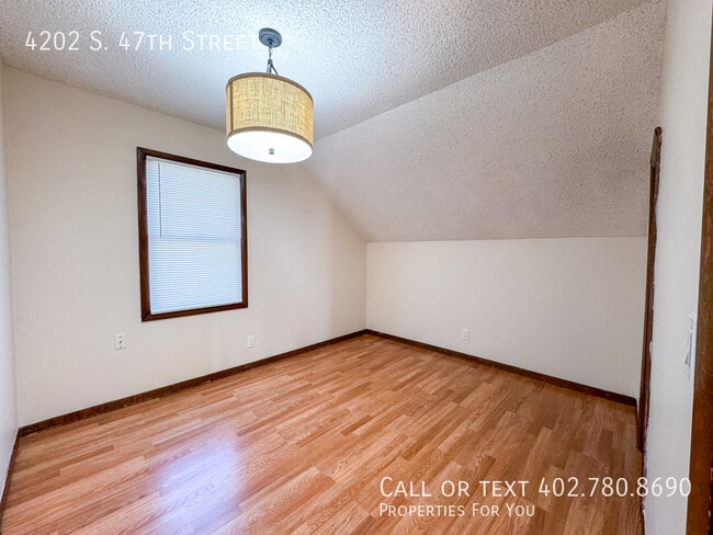 Building Photo - 4202 S 47th St