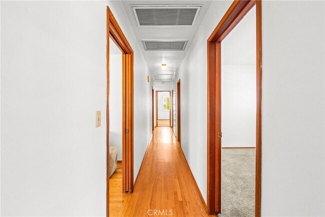 Building Photo - 454 N Shattuck Pl