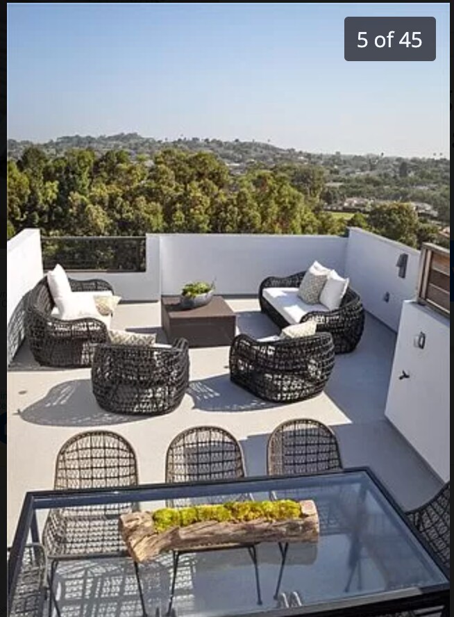 Roof Top Deck - 1920 S Pacific Coast Hwy