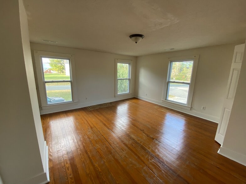 Bedroom - 481 Midgett Farm Rd