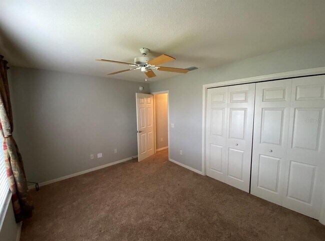 Building Photo - 281 Corbett Dr