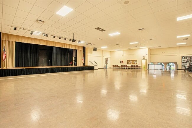 Building Photo - 2456 Ecuadorian Way