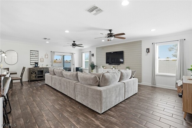 Building Photo - 1632 SW 13th Terrace