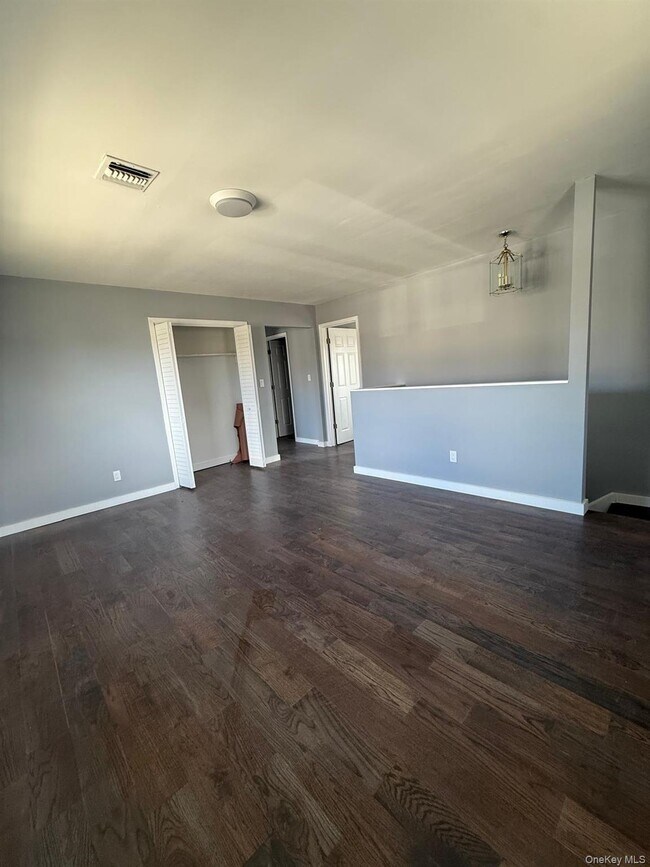 Building Photo - 54 Kane Ave