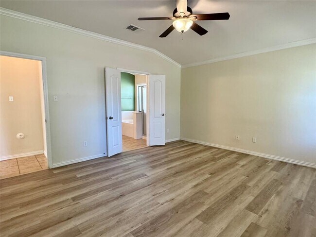 Building Photo - 155 Birdwell Ln