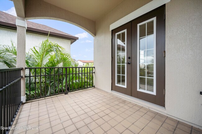 Building Photo - 7205 Primavera Ln