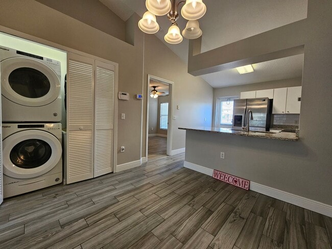 Building Photo - Charming 2-Bedroom, 2-Bath Condo with Priv...
