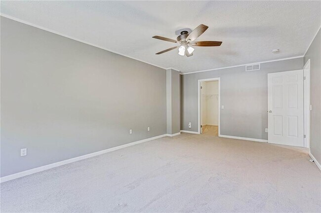 Building Photo - 1285 Courtney Dr