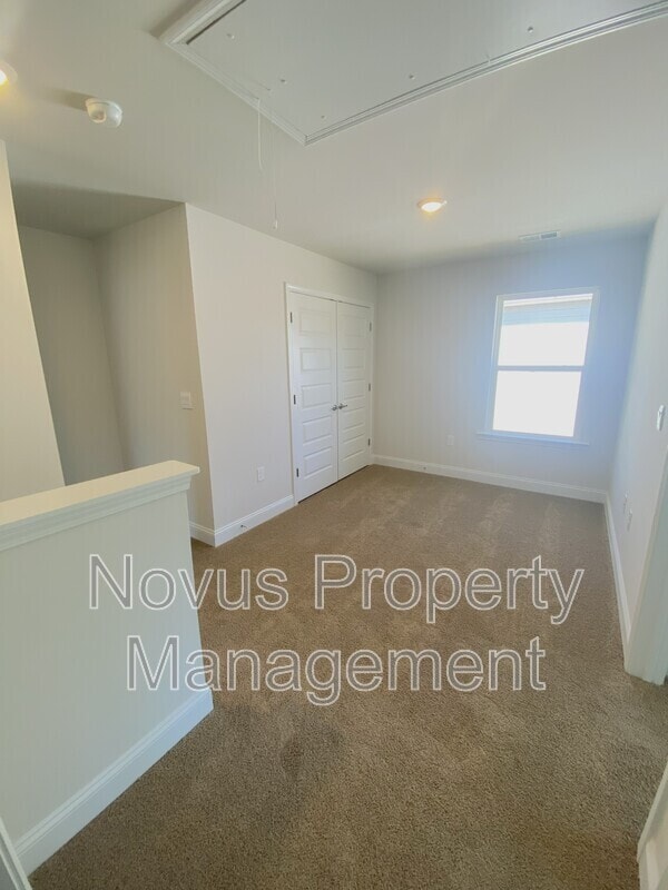 Building Photo - 210 Laney Dr