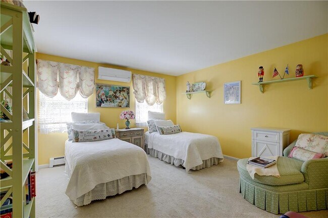 Building Photo - 66 McCorrie Ln