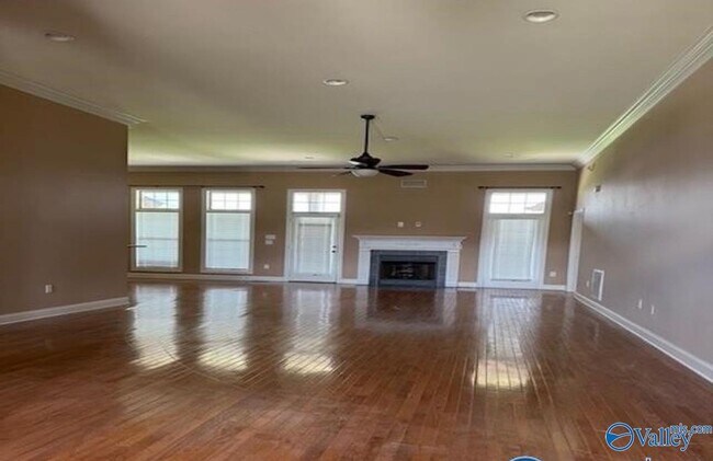 Building Photo - 110 Arrow Path Dr