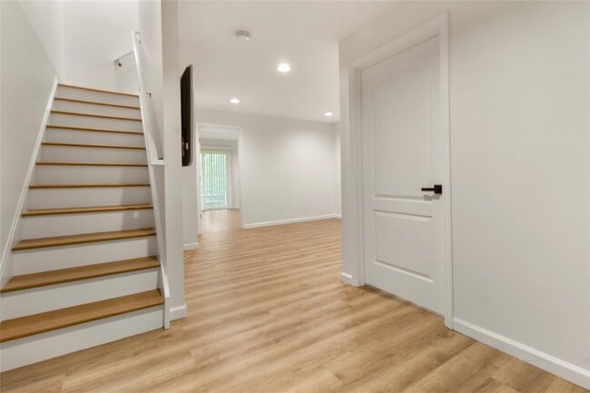 Building Photo - 3303 Morgan Dr