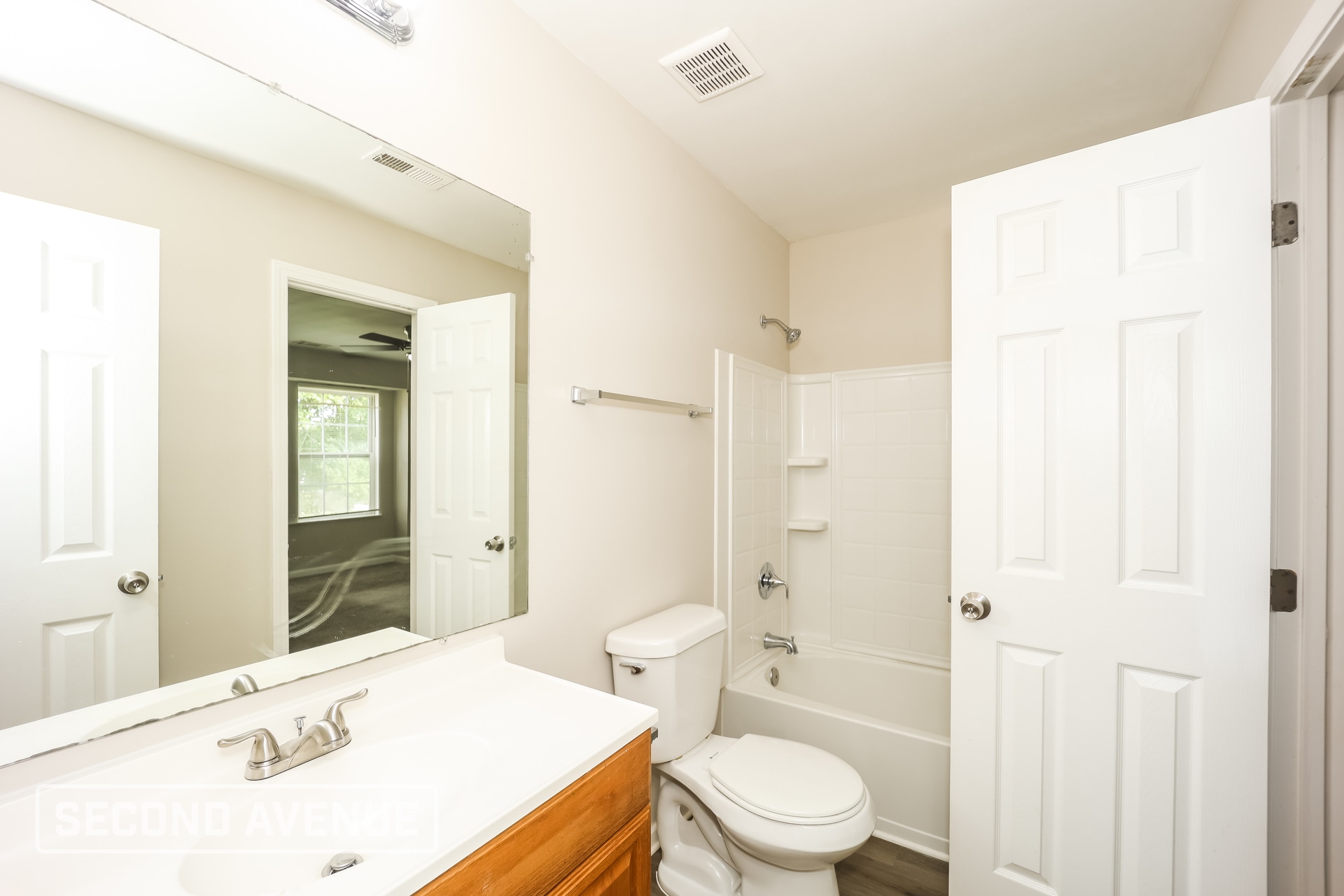 Building Photo - 2370 Iron Horse Dr