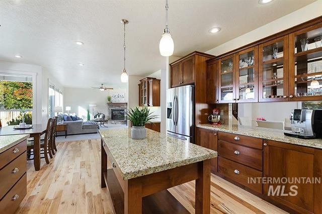 Building Photo - 2517 E Mariposa Dr