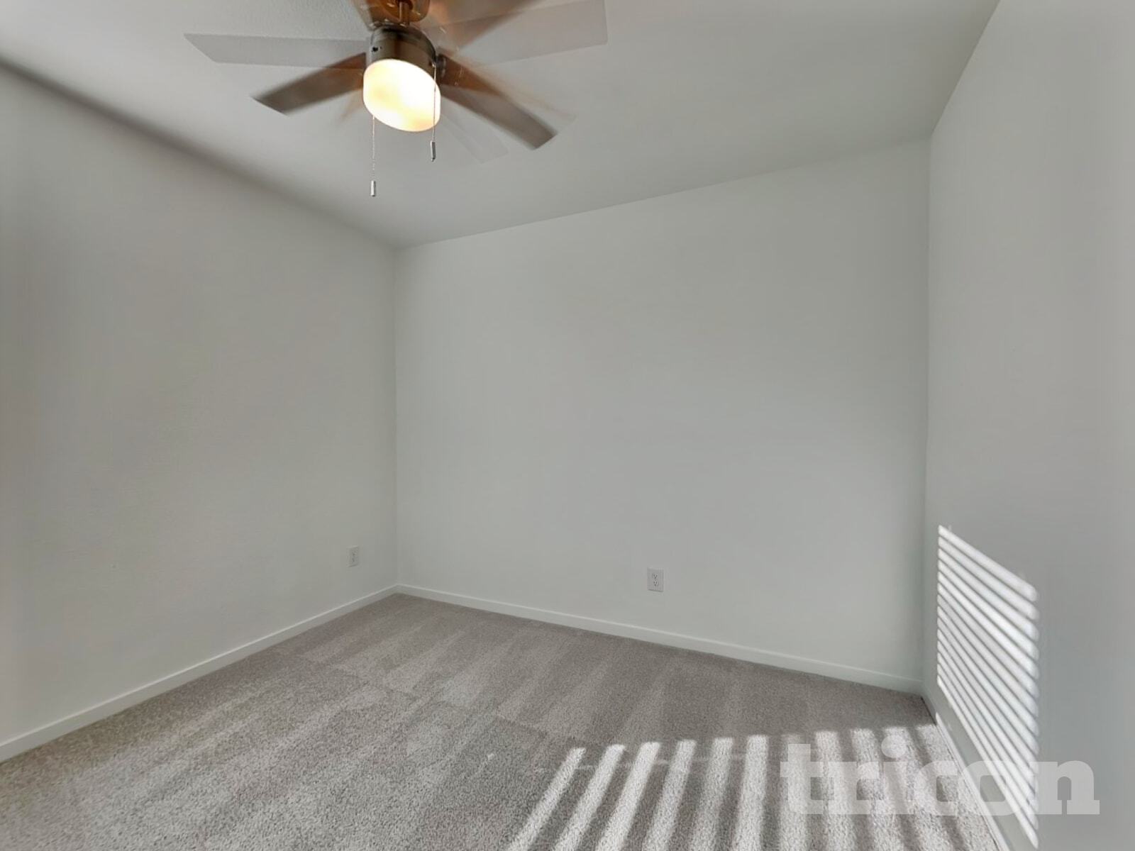 Building Photo - 1624 Parlier St